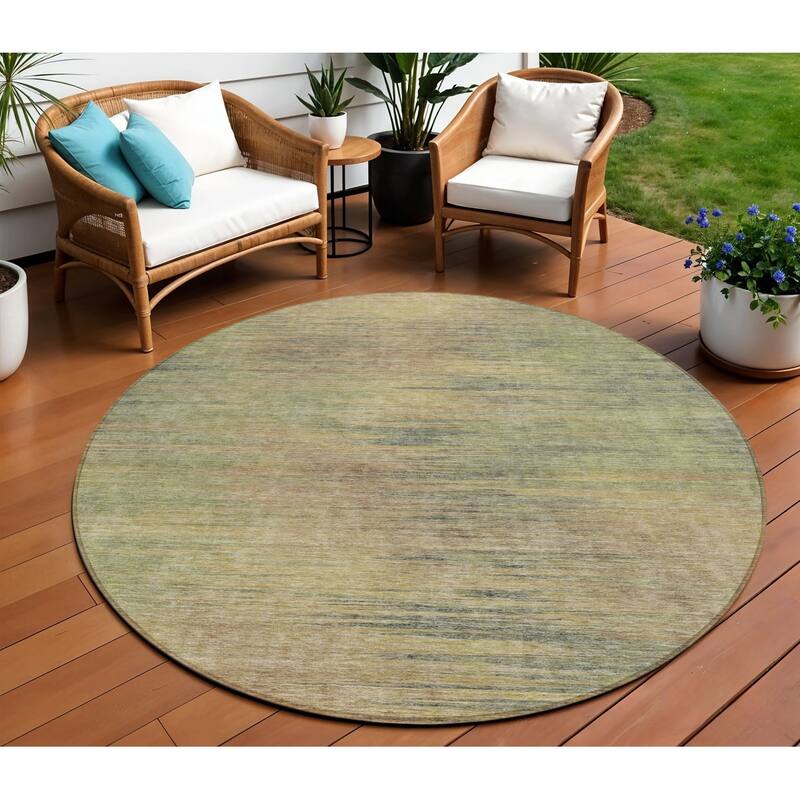 HomeRoots Abstract Transitional Rectangle Outdoor Rug - 8' Round