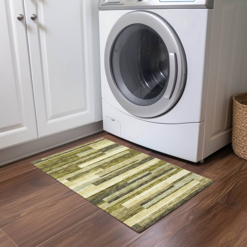 Machine Washable Indoor/ Outdoor Modern Stripes Chantille Rug