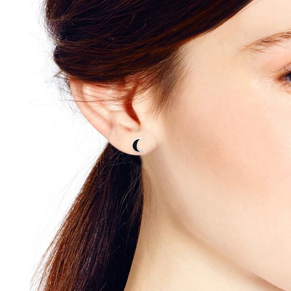 crescent moon shaped earrings