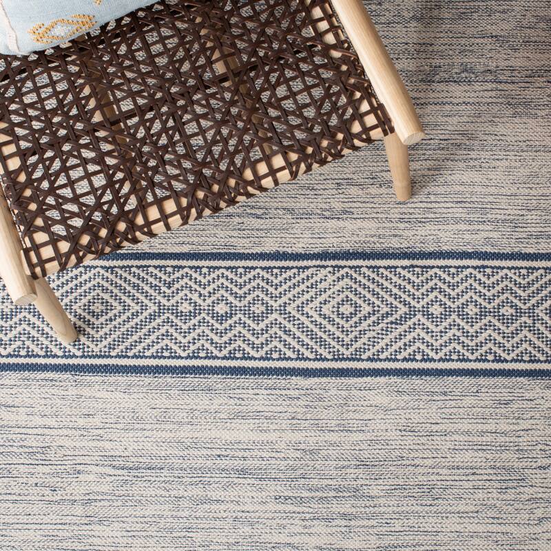 SAFAVIEH Handmade Montauk Stoja Cotton Fringe Rug