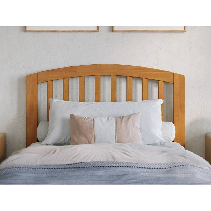 Richmond Bed with Footboard and Twin XL Trundle