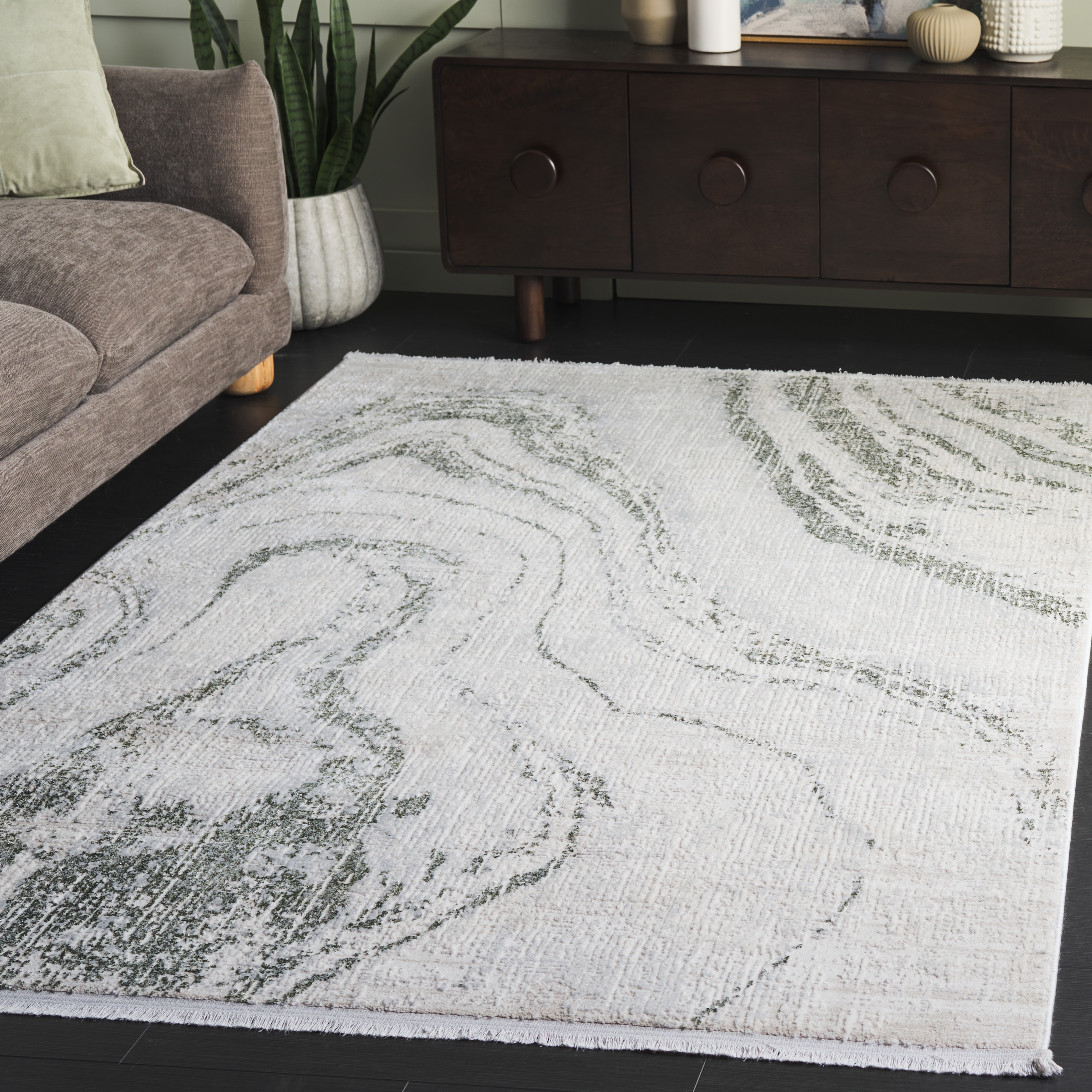 SAFAVIEH Whisper Awatif Rug
