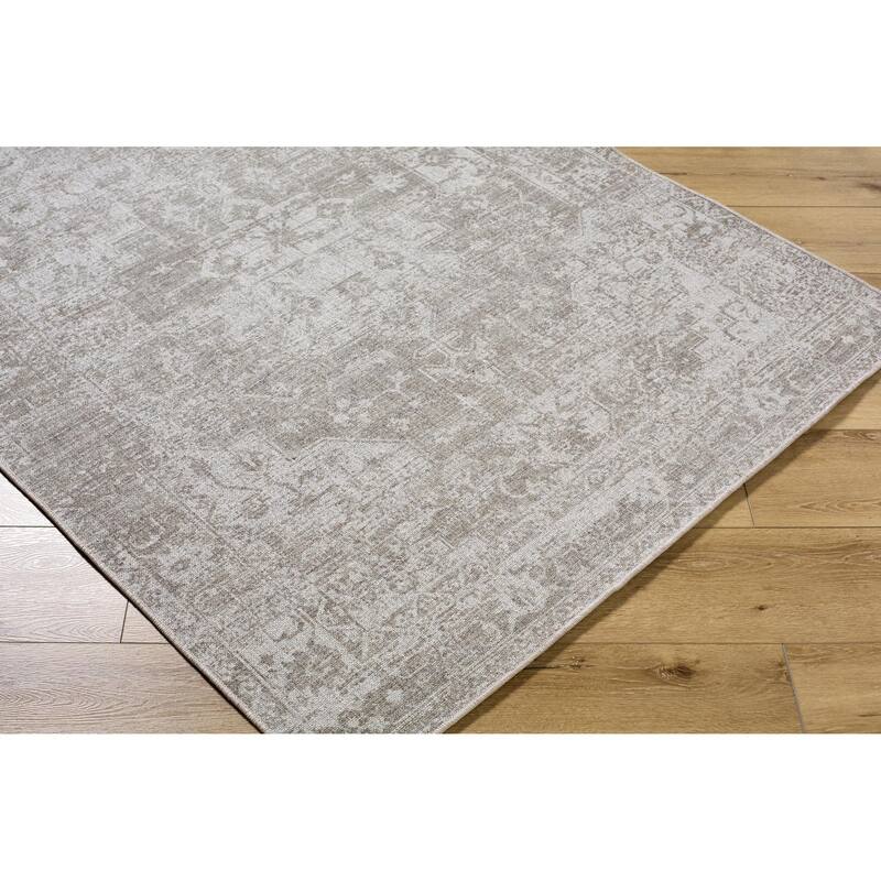 Livabliss Judie Traditional Area Rug