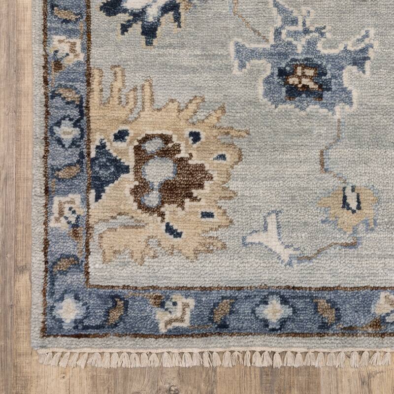 Maylin Traditional Oriental Light Blue/ Blue Area Rug