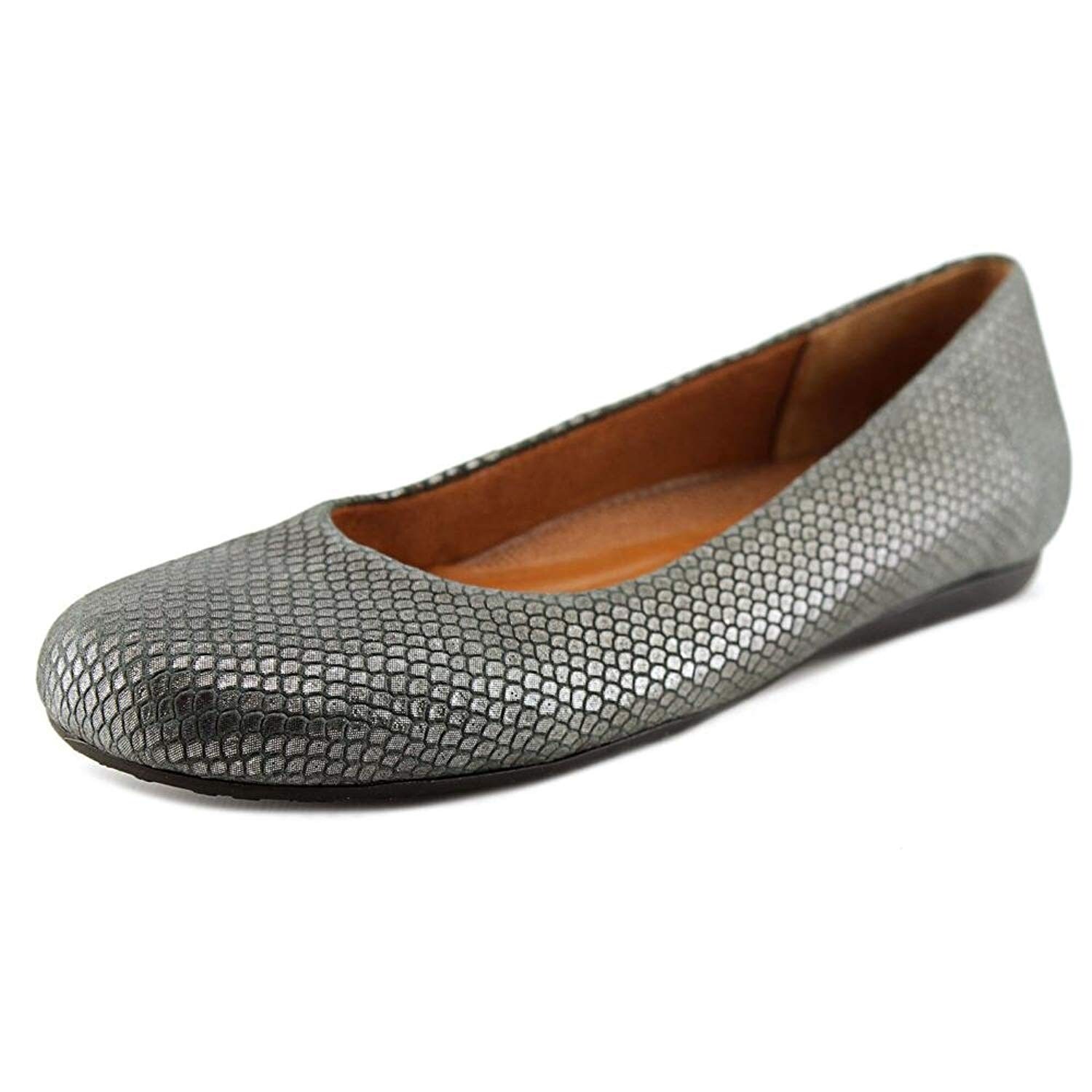 walking cradles ballet flats