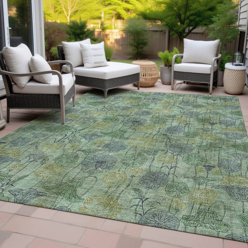 Machine Washable Indoor/Outdoor Modern Floral Chantille Rug