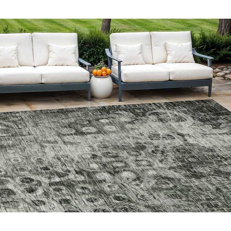 HomeRoots Ikat Transitional Rectangle Outdoor Rug - 10' X 14'