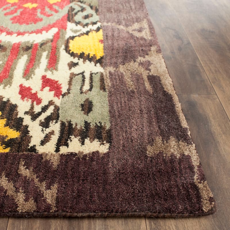 SAFAVIEH Handmade Ikat Shianne Modern Wool Rug