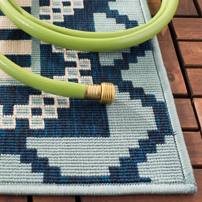 SAFAVIEH Veranda Vitaline Indoor/ Outdoor Waterproof Patio Backyard Rug