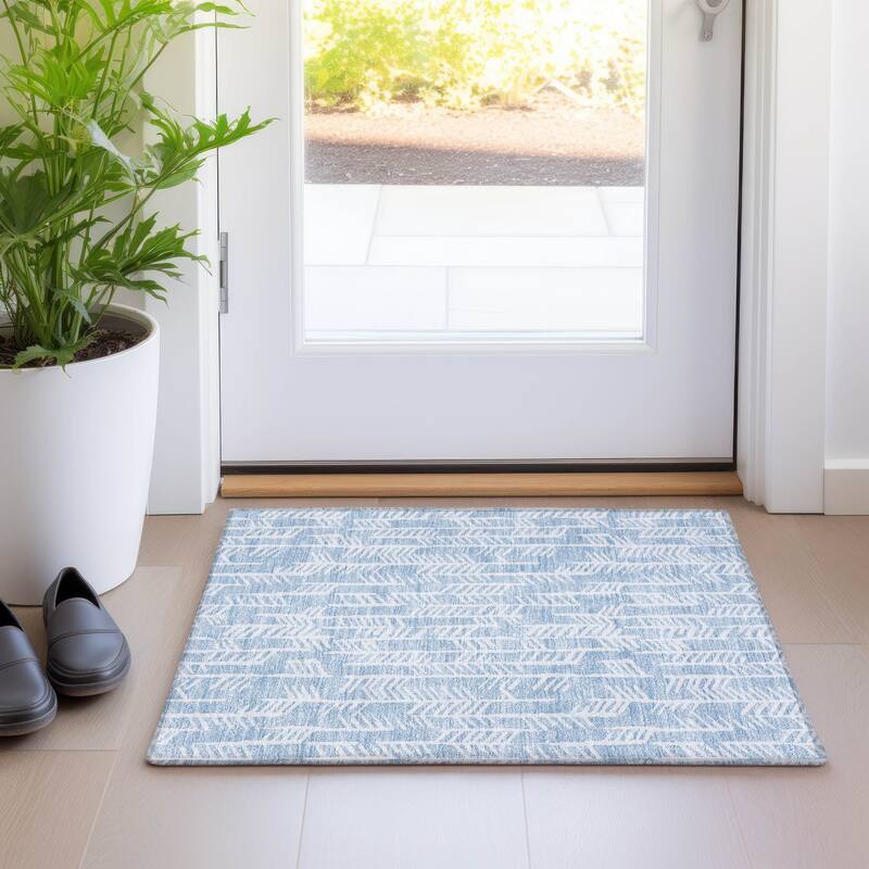 Premium Washable Super Soft Modern Arrows Mayfield Rug - Sky - 1'8" x 2'6"