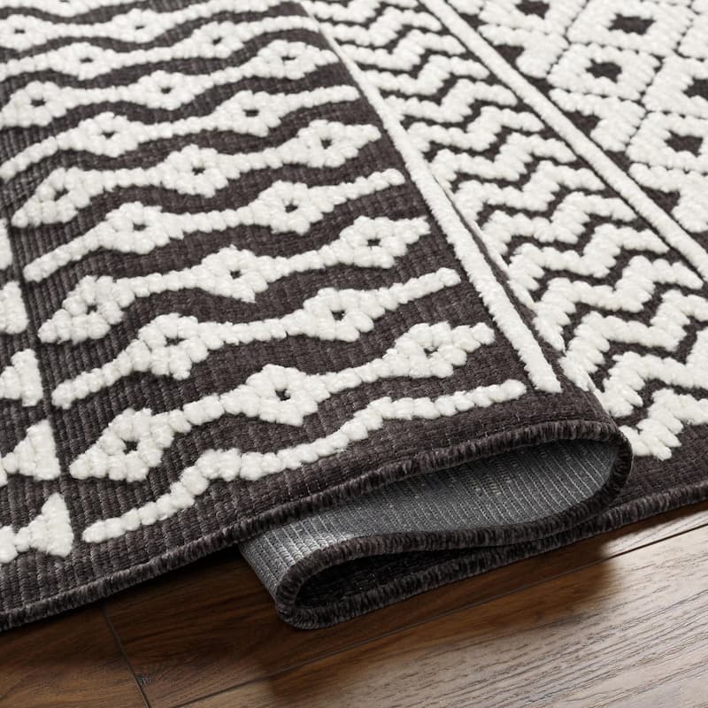 Livabliss Lyna Country Diamond Washable Area Rug