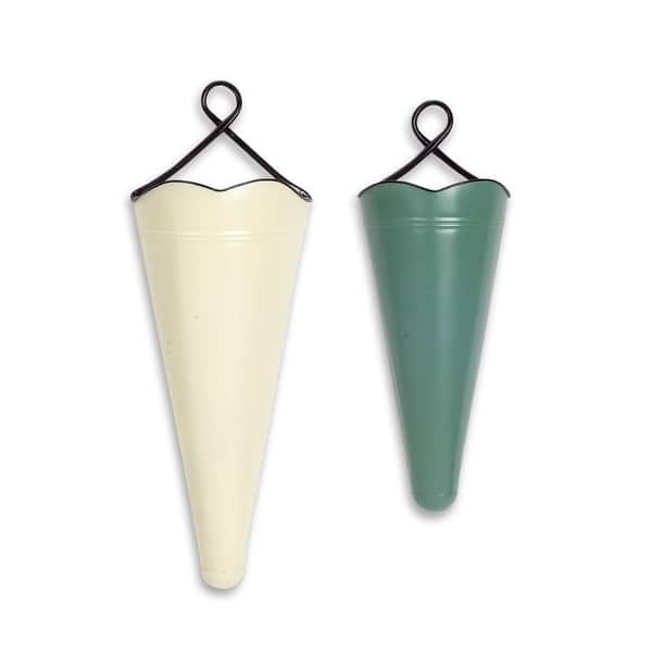 Shop Set Of 2 Cream And Green Cottage Style Metal Wall Pockets 22