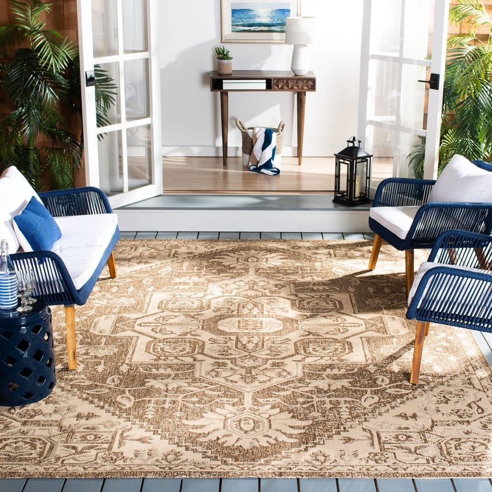 SAFAVIEH Beach House Caoimhe Indoor/ Outdoor Patio Backyard Rug