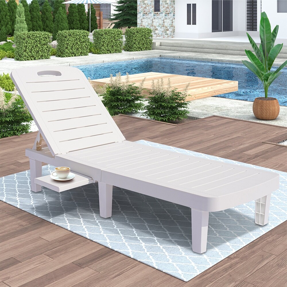 White outdoor chaise best sale lounges