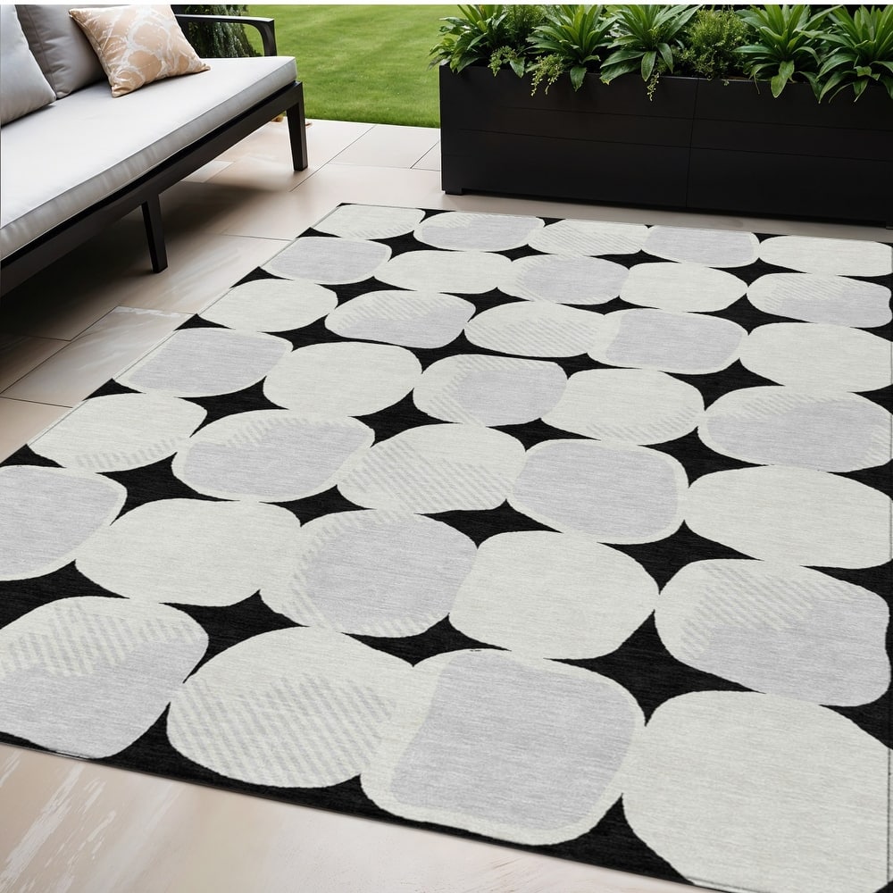 HomeRoots Abstract Transitional Rectangle Outdoor Rug
