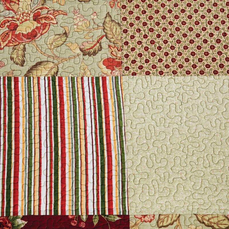 Ember Quilt Set
