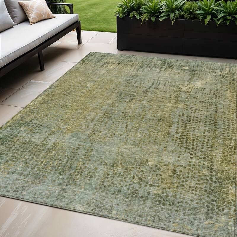 HomeRoots Abstract Transitional Rectangle Outdoor Rug - 5' X 8'