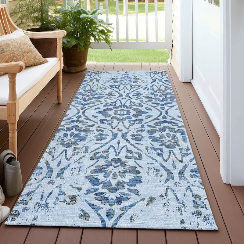 Machine Washable Indoor/ Outdoor Chantille Traditional Distressed Rug - Sky - 2'3" x 7'6"