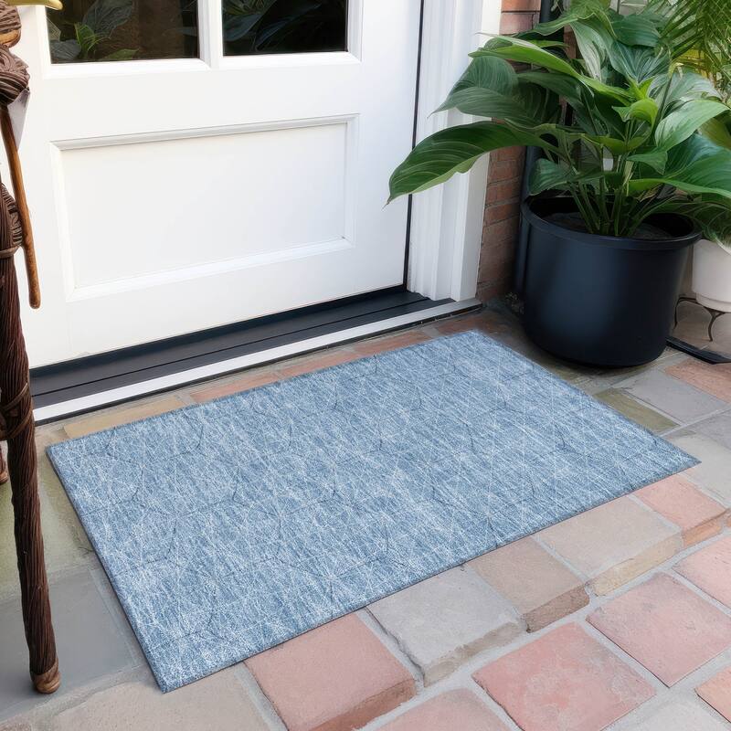 Machine Washable Indoor/ Outdoor Mosaic Geo Chantille Rug