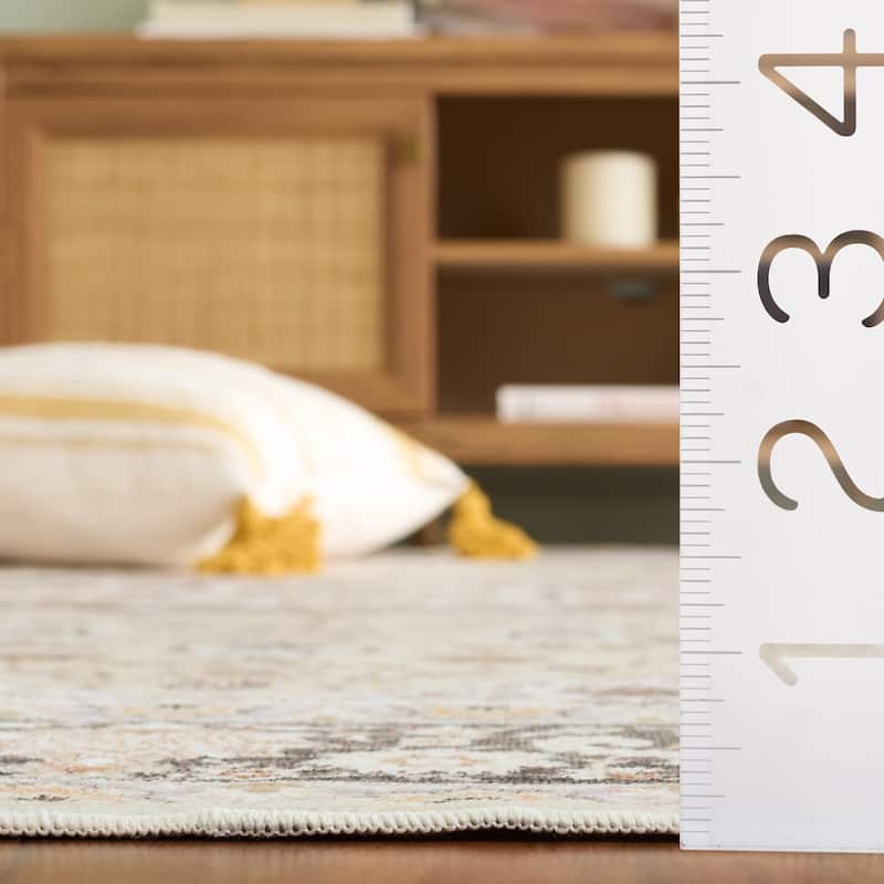 SAFAVIEH Arizona Ewdoksia Machine Washable & Slip Resistant Rug