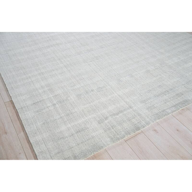Exquisite Rugs Robin Stripe Handmade Handloomed Bamboo Silk/New Zealand Wool Light Silver Area Rug