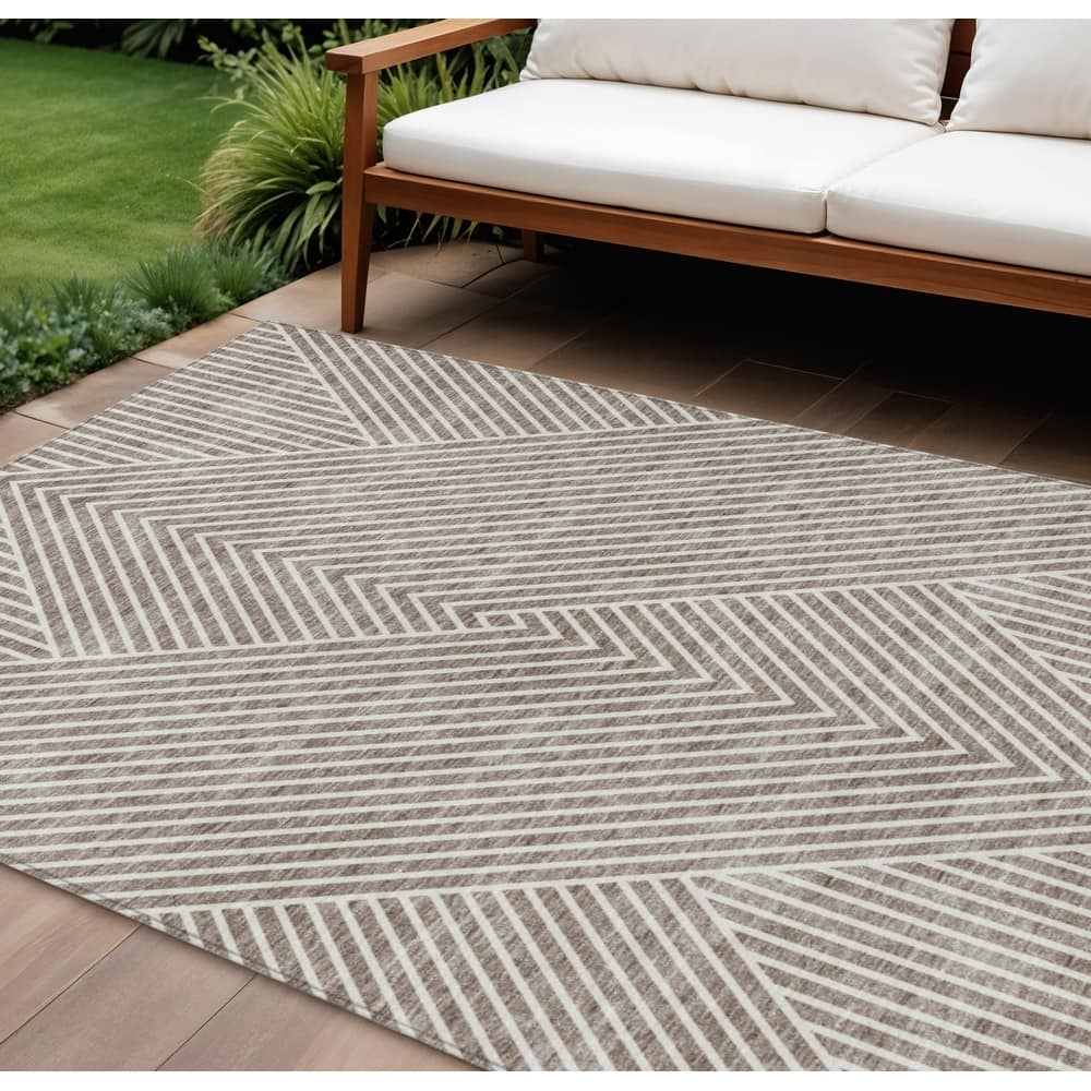 HomeRoots Geometric Transitional Rectangle Outdoor Rug