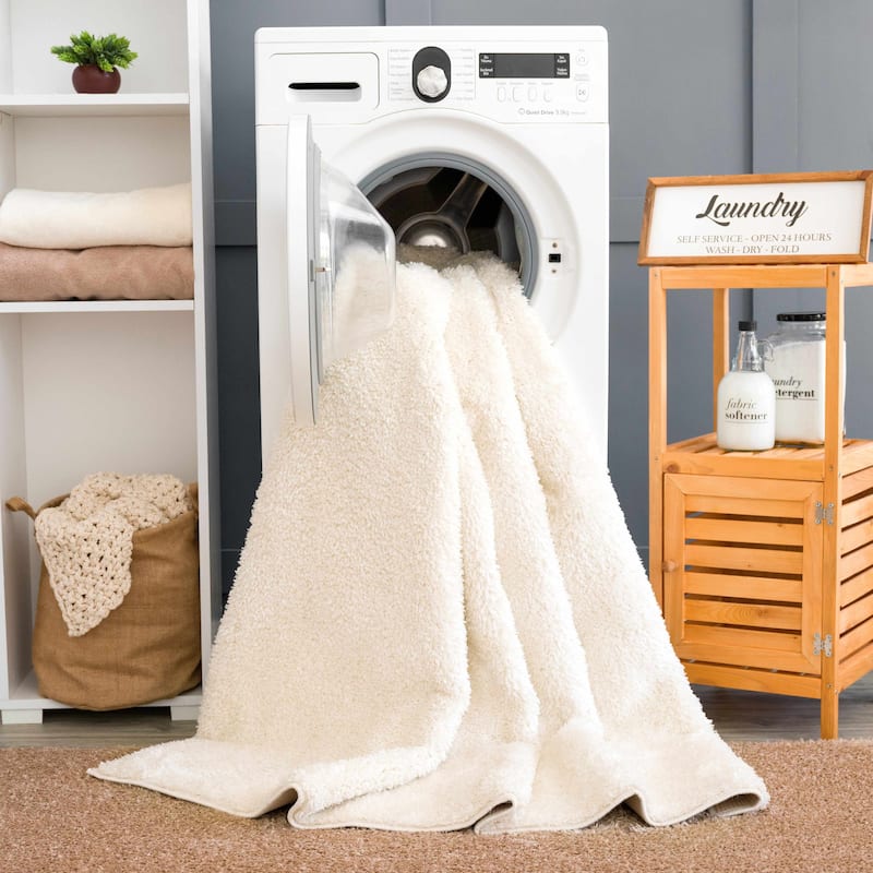 Judy Area Rug