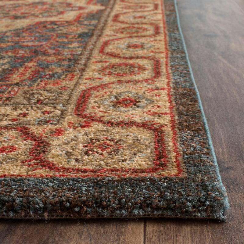 SAFAVIEH Mahal Marylou Traditional Oriental Rug