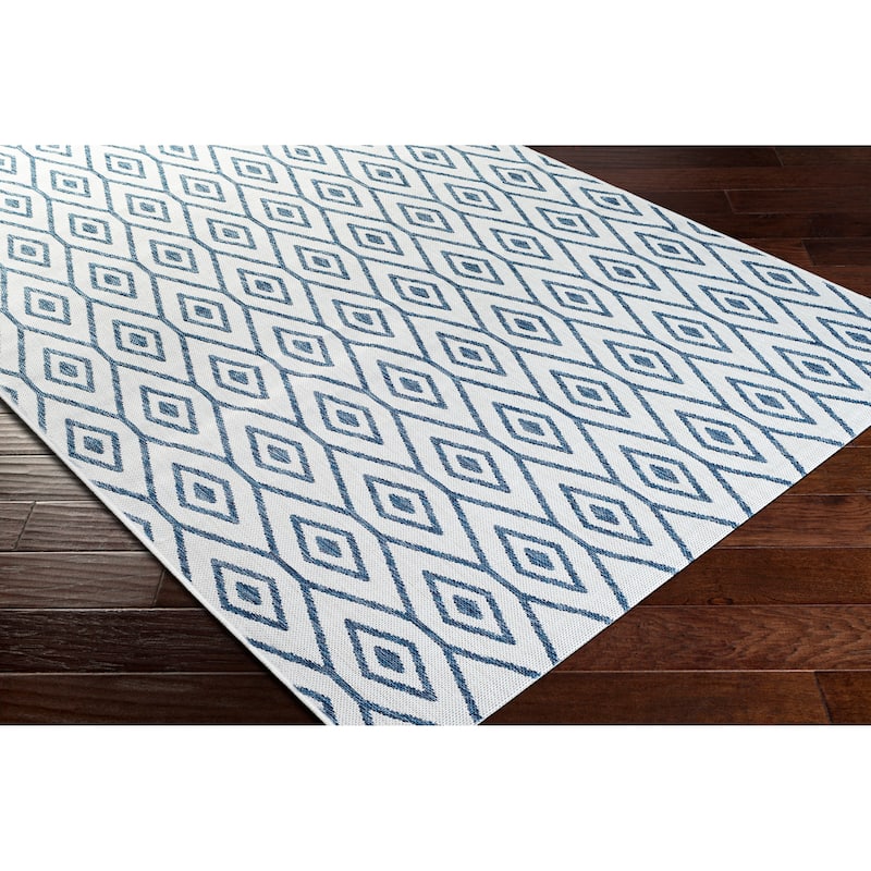 Artistic Weavers Barb Indoor/ Outdoor Diamond Trellis Area Rug