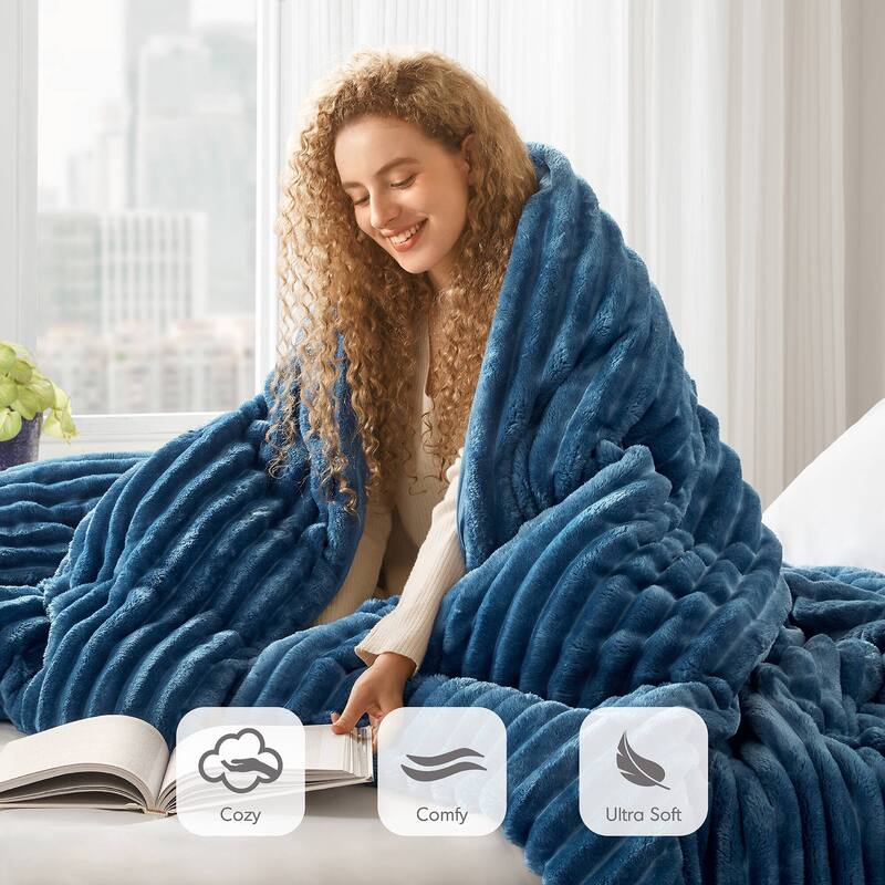 Chelsea Square Avril Fluffy Ribbed Plush Comforter Set
