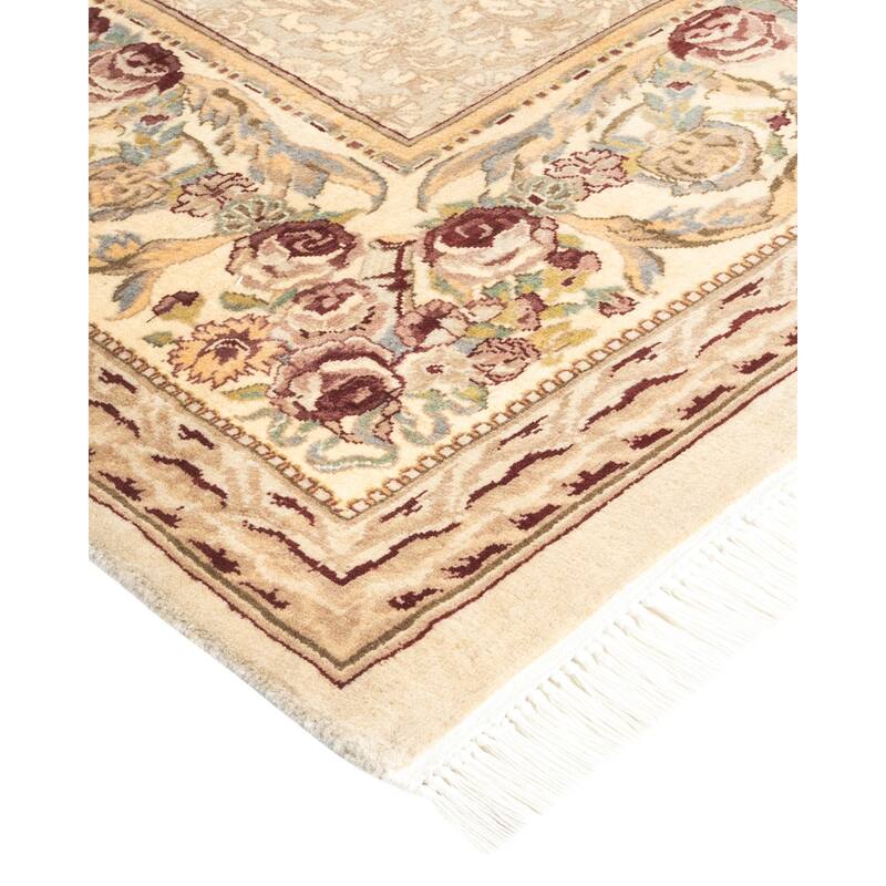 Overton Handknotted Wool Traditional Oriental Ivory Area Rug - 6' x 9'