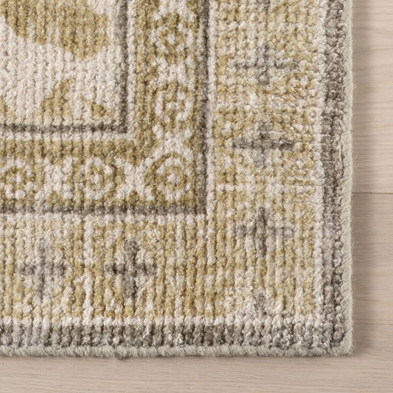 Padma Lakshmi Botanica Hand-Tufted Botanical Wool-Blend Rug