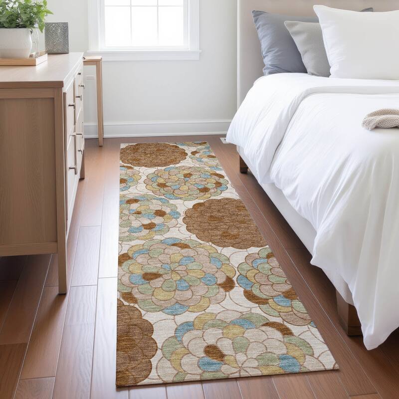 Machine Washable Indoor/ Outdoor Mosaic Cluster Chantille Rug