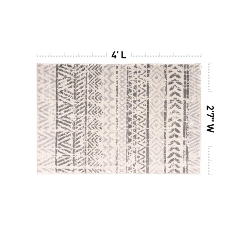 The Curated Nomad Midtown Geometric Distressed Bohemian Rug