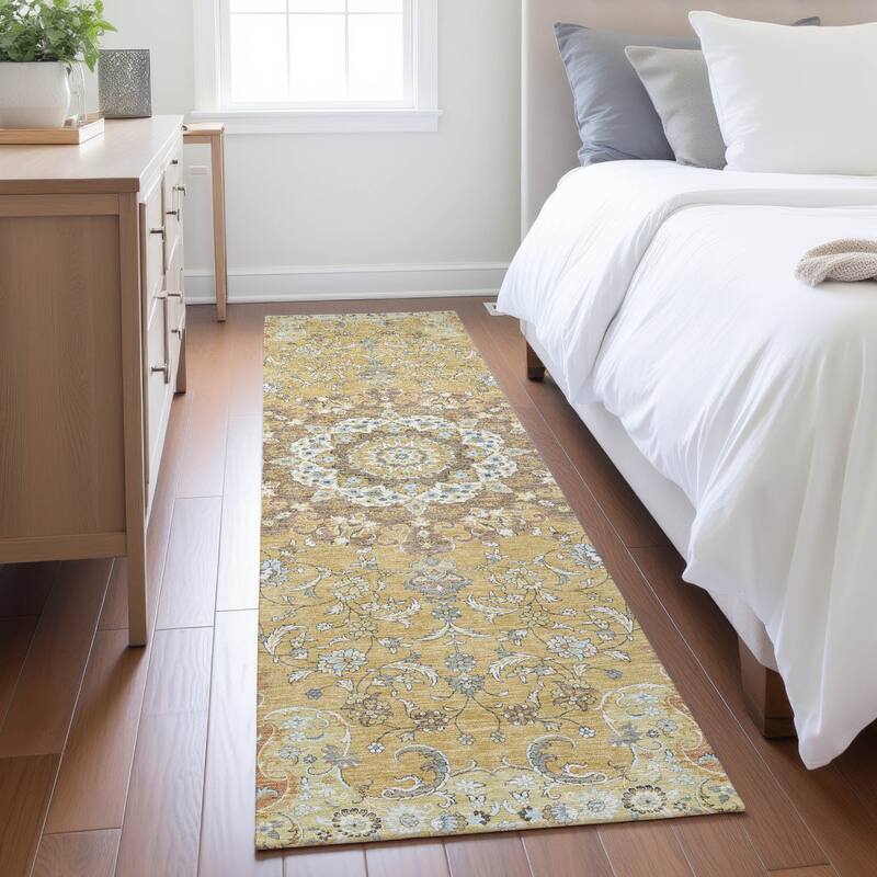 Machine Washable Indoor/ Outdoor Traditional Awaka Chantille Rug