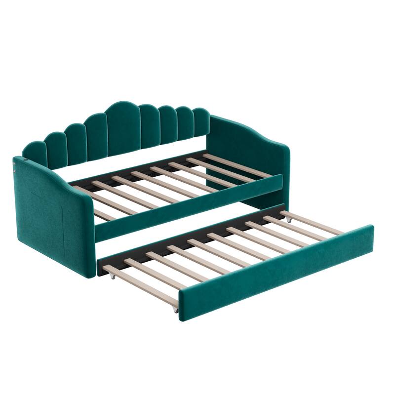 Twin size Velvet Daybed Wingback Daybed for Apartment with Retractable Trundle & USB Charging Ports, Wood Slat Support