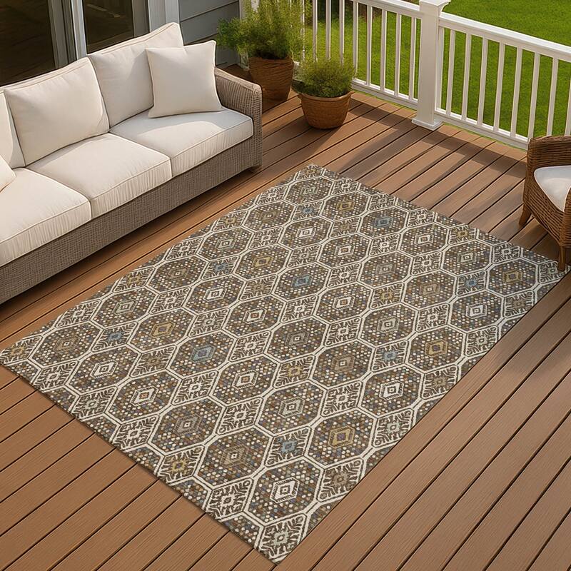 Machine Washable Indoor/ Outdoor Modern Hexi Chantille Rug