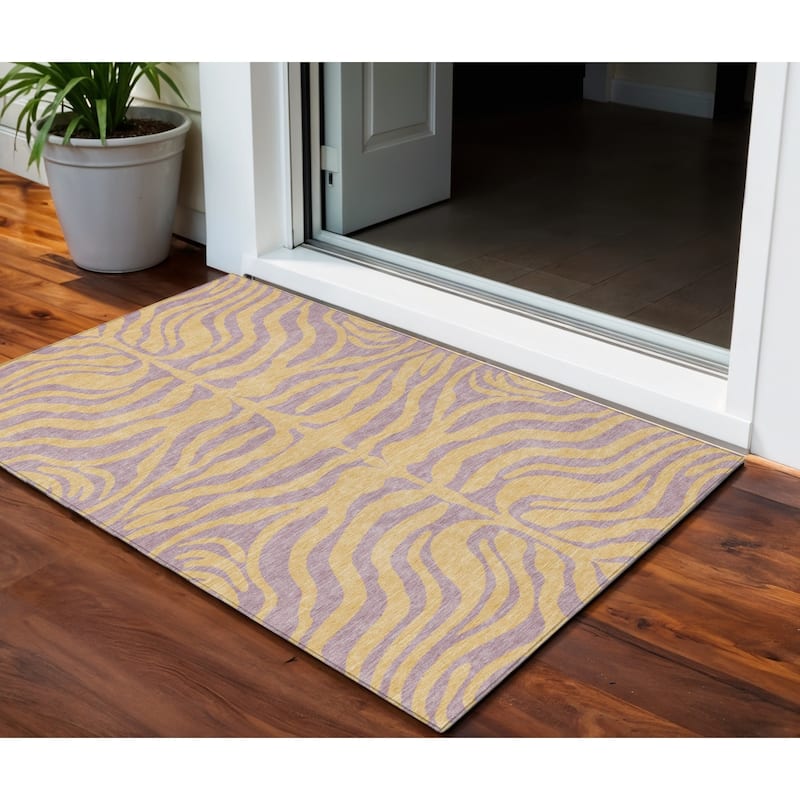 HomeRoots Animal Print Transitional Rectangle Outdoor Rug - 3' x 5'