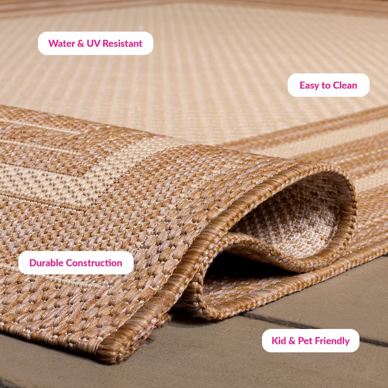 SAFAVIEH Courtyard Vickie Indoor/Outdoor Waterproof Patio Backyard Rug