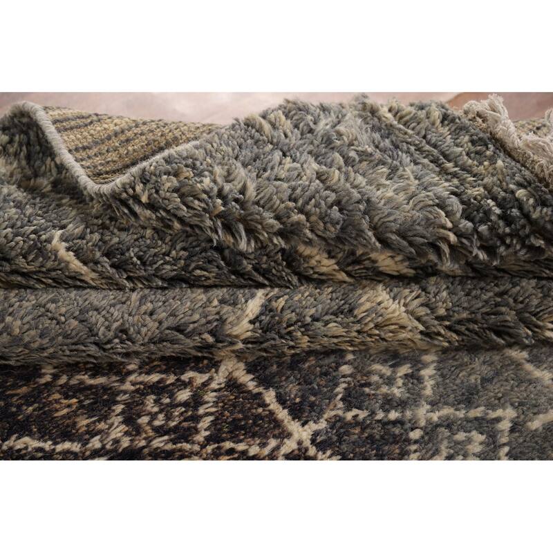 Plush Moroccan Area Rug Hand-Knotted Bedroom Wool Carpet - 6'10" x 9'10"