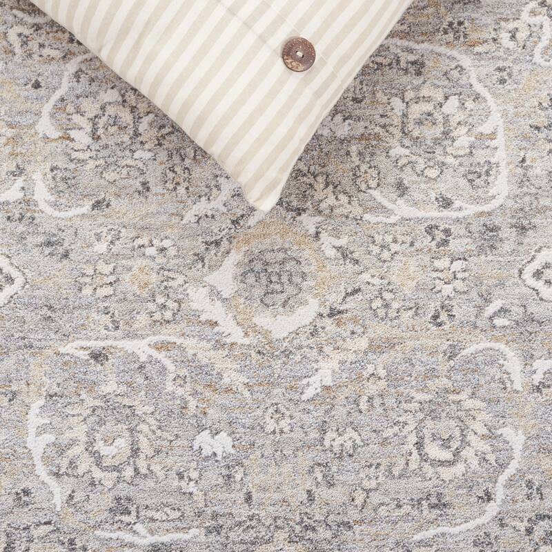 SAFAVIEH Finley Ayser Traditional Rug