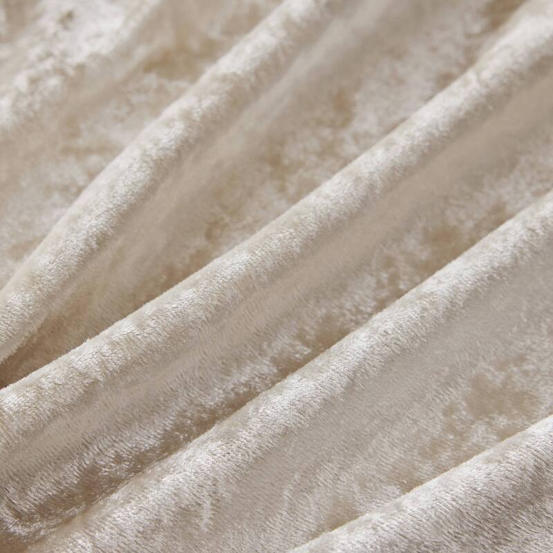 Intelligent Design Isabel Velvet Comforter Set