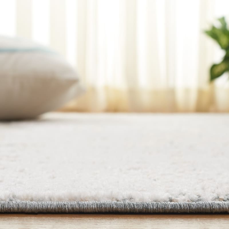SAFAVIEH Romance Eneli Shabby Chic Rug - 5'3" x 7'6"
