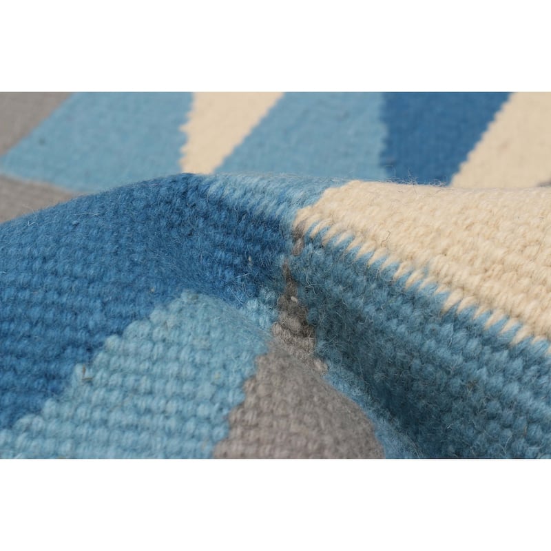 Ankara Blue Kilim 5'1" x 7'11" - 5'1 x 7'11