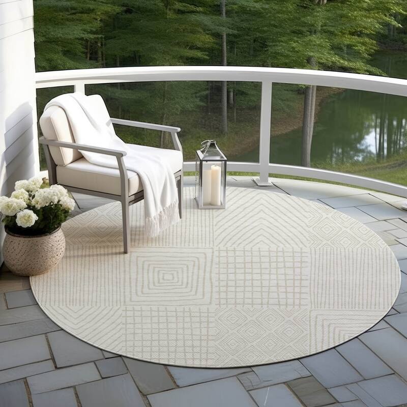 Machine Washable Indoor/ Outdoor Geo Patchwork Chantille Rug