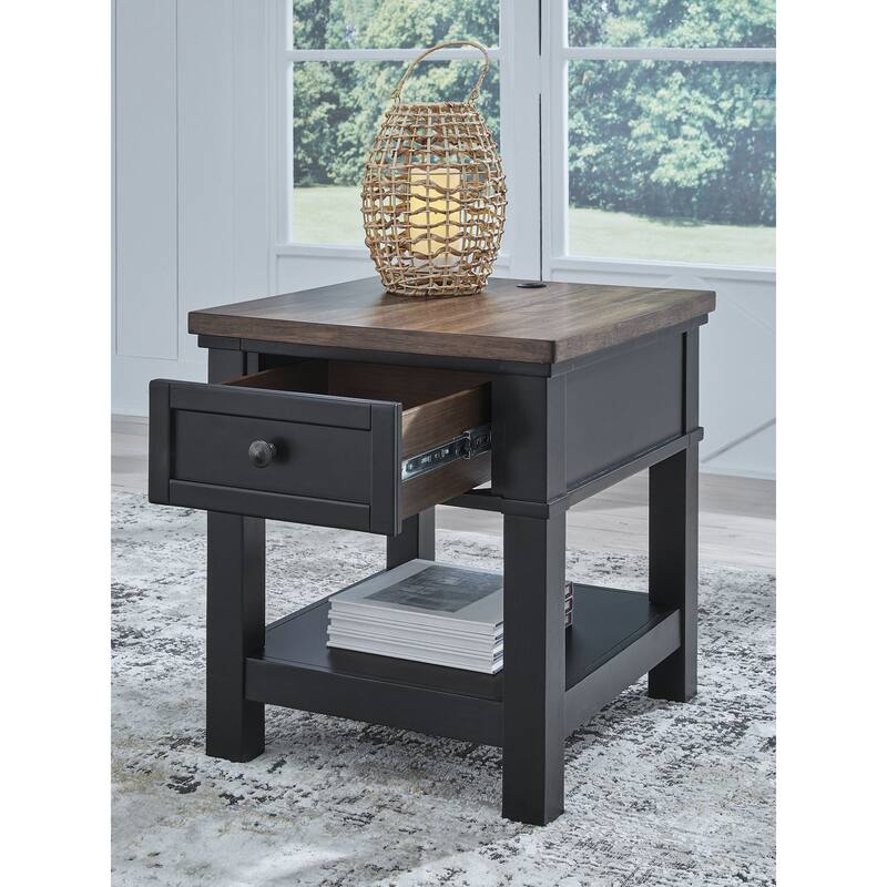 Signature Design by Ashley Wildenauer Back/Brown End Table - 22" W x 24" D x 24" H