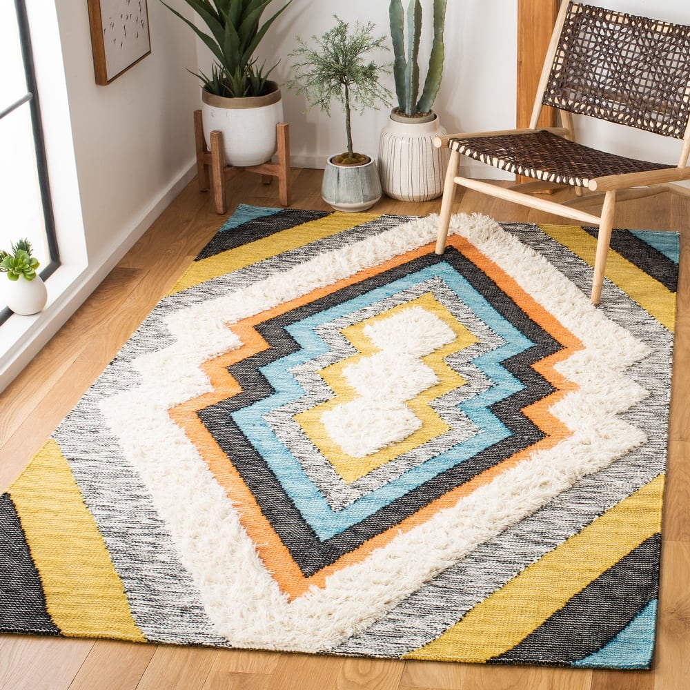 SAFAVIEH Handmade Kenya Camryn Boho Tribal Wool Rug