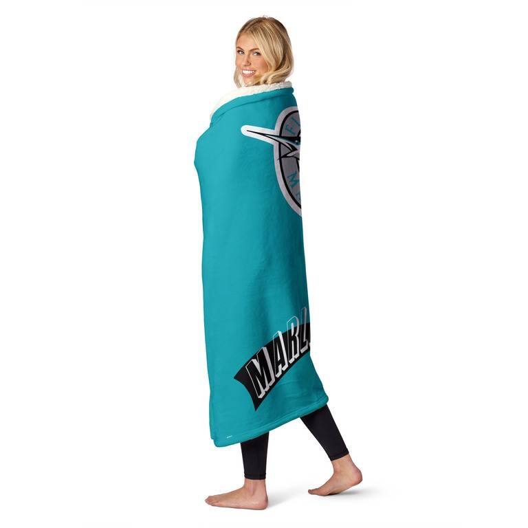 MLB CC Throwback Silk Touch Sherpa Throw Blanket