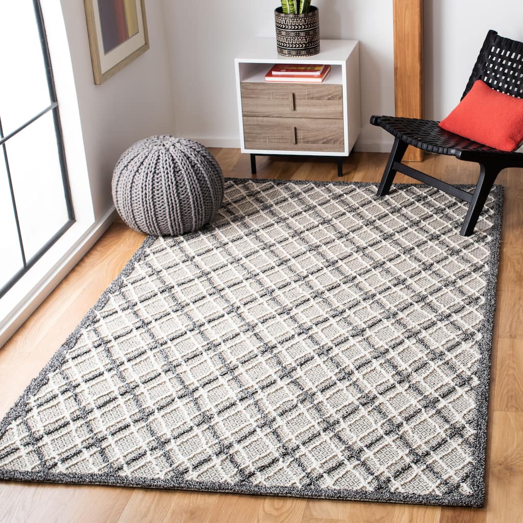 SAFAVIEH Handmade Trace Chastity Modern Wool Rug