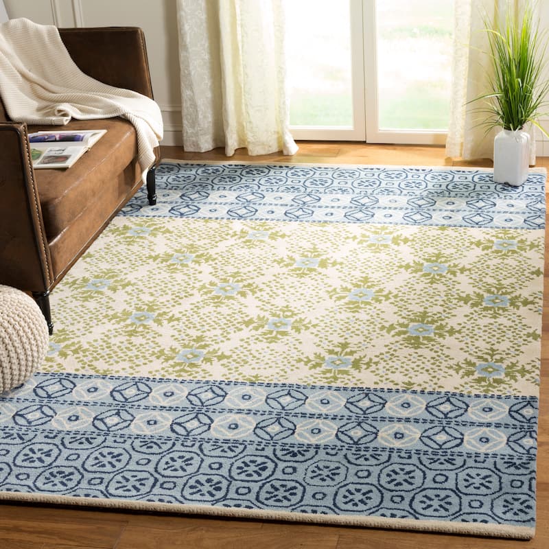SAFAVIEH Handmade Bella Luanna Modern Floral Wool Rug - 8' x 10' - Ivory/Blue
